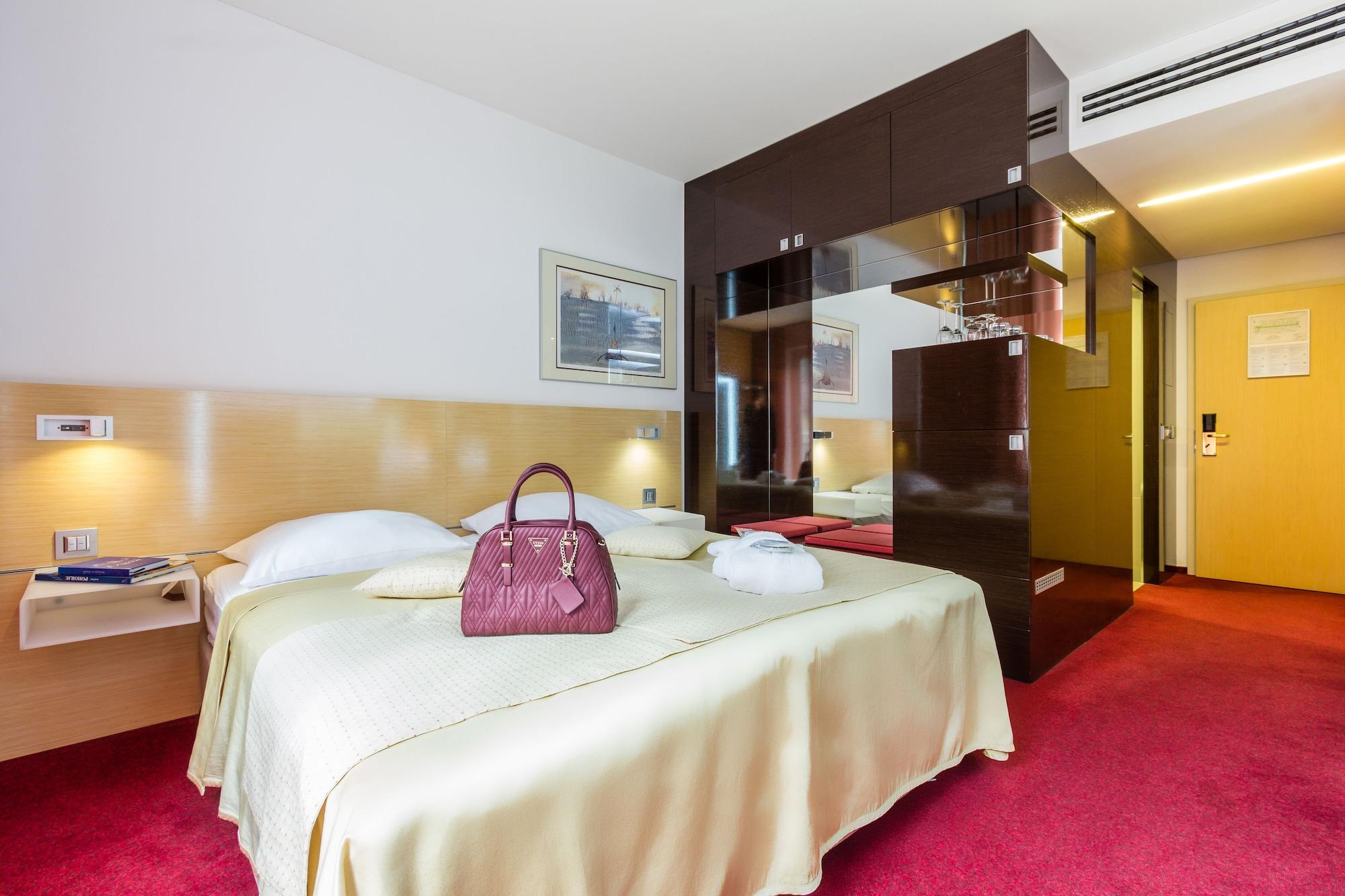 Habakuk Wellness & Event Hotel Марибор Екстериор снимка