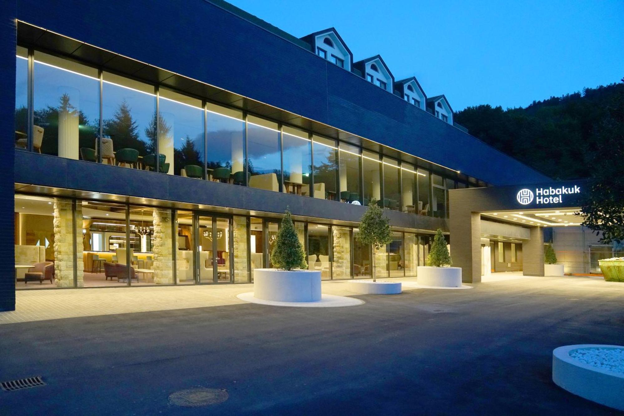 Habakuk Wellness & Event Hotel Марибор Екстериор снимка